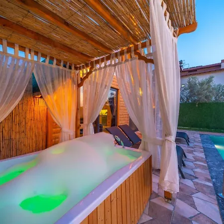 Cedar Apartment Fethiye